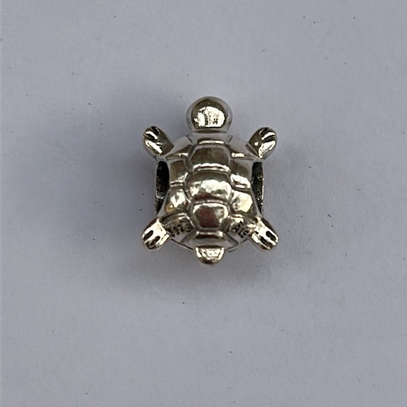 Pandora Sterling Silver Pavé Sea Turtle Charm - Picture 6 of 7